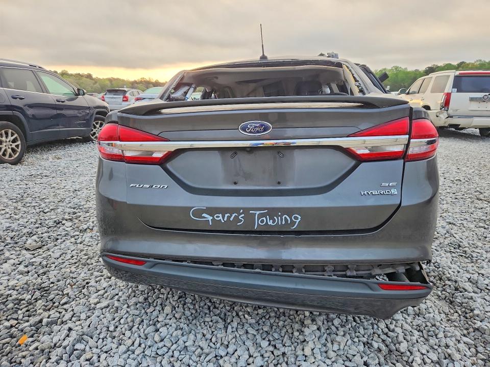 48658976 :رقم المزاد ، 3FA6P0LU2HR300113 vin ، 2017 Ford Fusion مزاد بيع