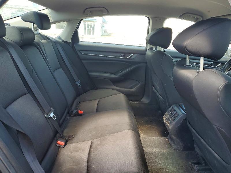 Продажа на аукционе авто 2018 Honda Accord, vin: 1HGCV3F76JA800156, номер лота: 49886516