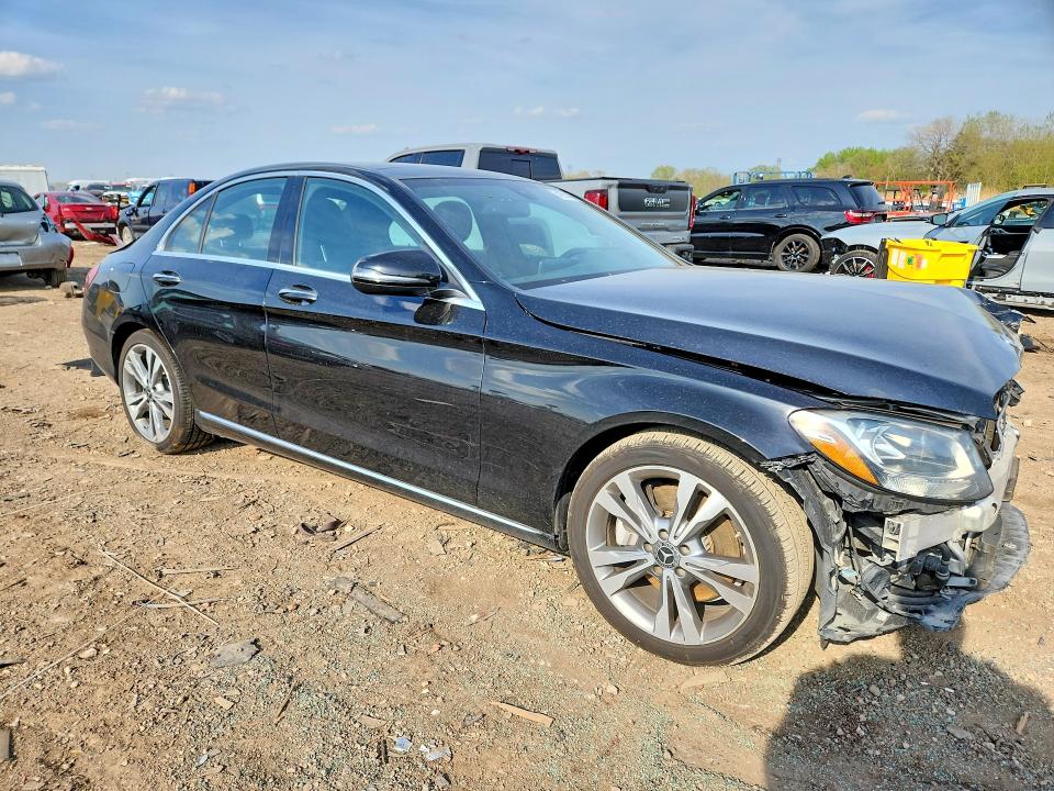 2018 Mercedes-benz C მანქანა იყიდება აუქციონზე, vin: WDDWF4JB4JR377577, აუქციონის ნომერი: 50955266