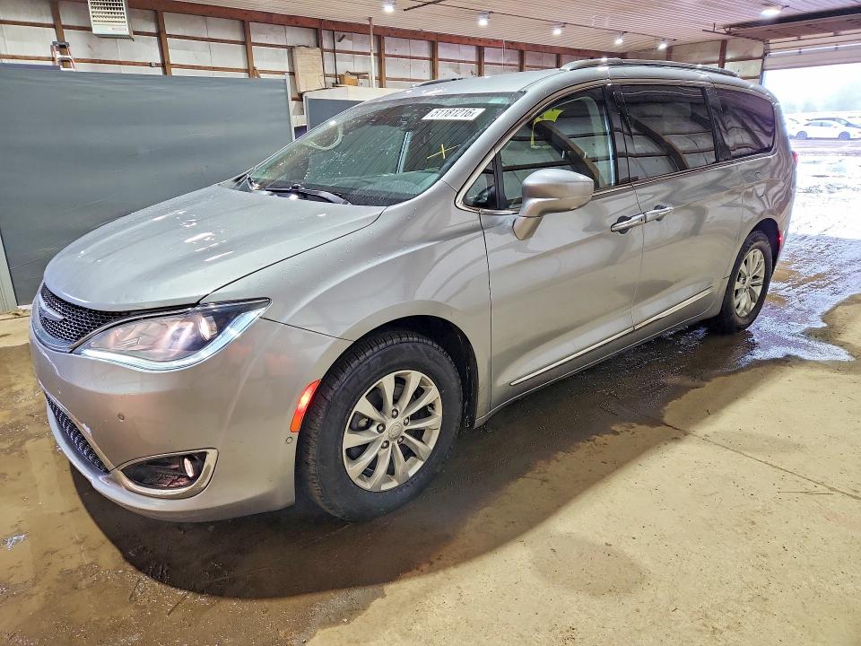 Продажа на аукционе авто 2020 Chrysler Pacifica, vin: 2C4RC1BG1LR101833, номер лота: 51181216