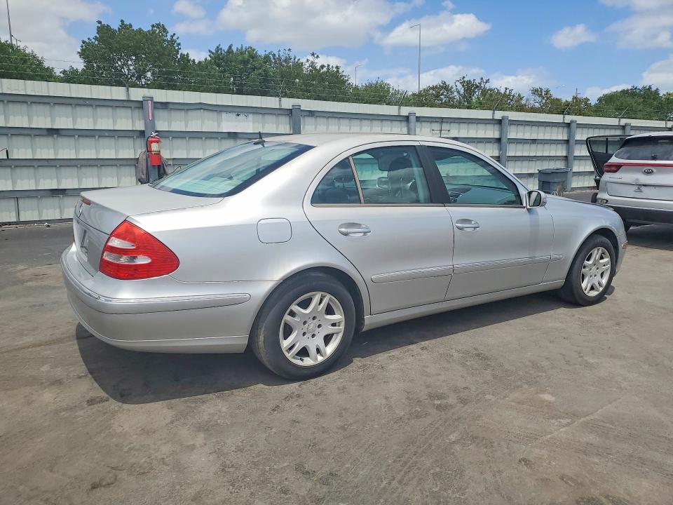 Продажа на аукционе авто 2003 Mercedes-benz E, vin: WDBUF65J73A174424, номер лота: 50493576
