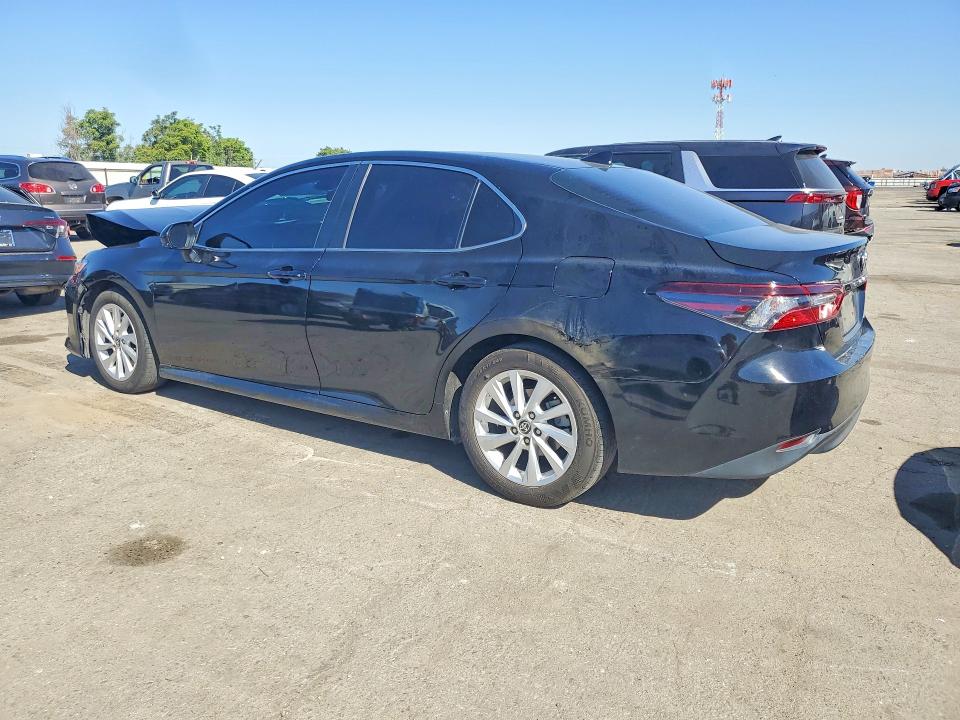 2022 Toyota Camry მანქანა იყიდება აუქციონზე, vin: 4T1C11AK2NU021265, აუქციონის ნომერი: 48650546