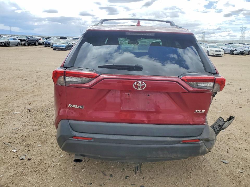 Продажа на аукционе авто 2021 Toyota Rav4, vin: 2T3W1RFV0MW155230, номер лота: 49661526