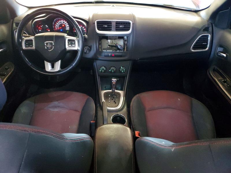 50554266 :رقم المزاد ، 1B3BD1FG2BN551982 vin ، 2011 Dodge Avenger مزاد بيع