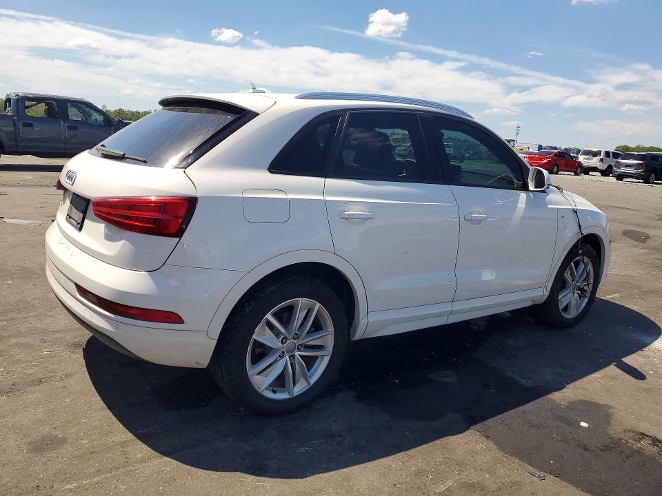 50116306 :رقم المزاد ، WA1BCCFS6JR030041 vin ، 2018 Audi Q3 مزاد بيع