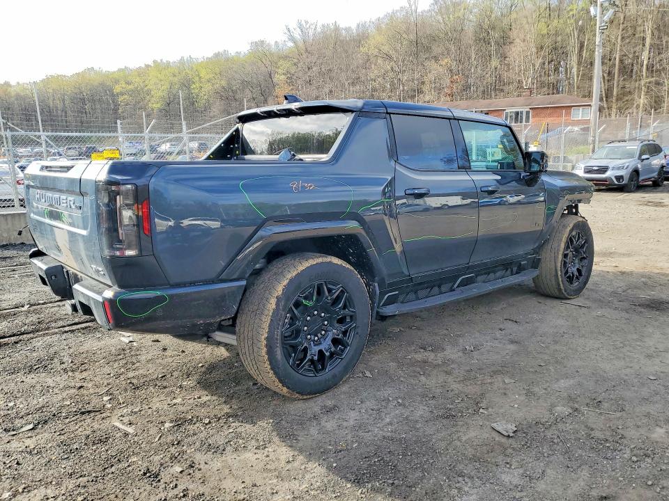 49241446 :رقم المزاد ، 1GT40BDD5SU117000 vin ، 2025 Gmc Hummer Pickup مزاد بيع
