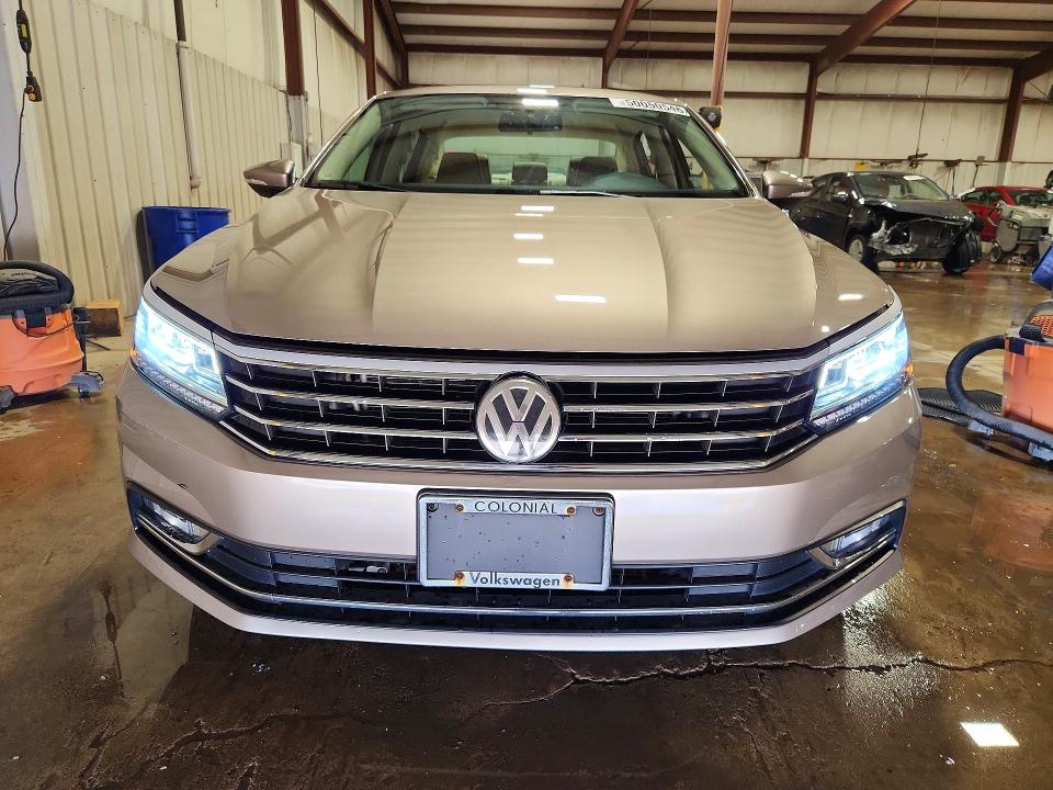 2016 Volkswagen Passat მანქანა იყიდება აუქციონზე, vin: 1VWBT7A32GC047974, აუქციონის ნომერი: 50050546