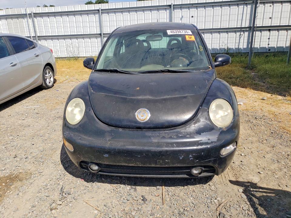 46398736 :رقم المزاد ، 3VWED21C22M436702 vin ، 2002 Volkswagen New Beetle مزاد بيع