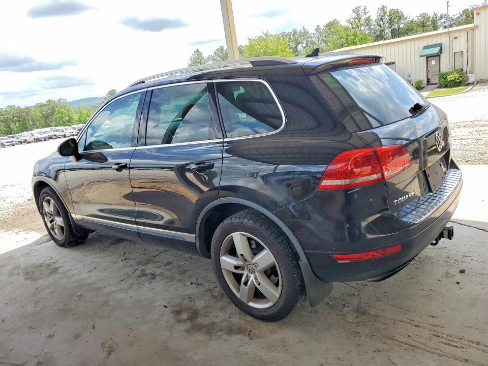 50855406 :رقم المزاد ، WVGEF9BP0DD006555 vin ، 2013 Volkswagen Touareg مزاد بيع