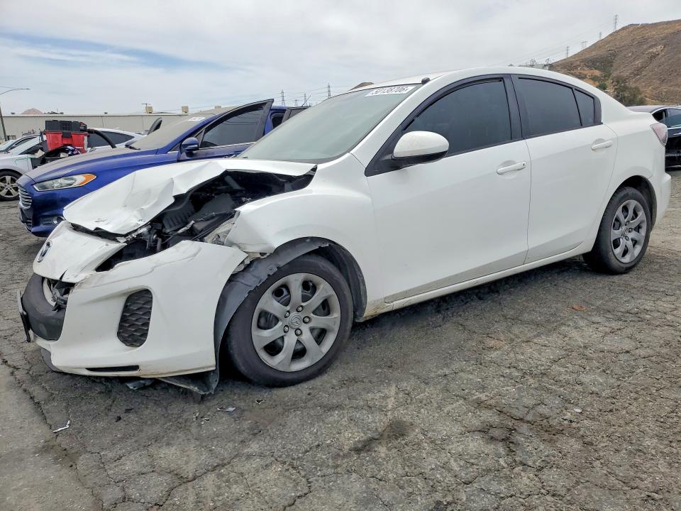 2013 Mazda 3 მანქანა იყიდება აუქციონზე, vin: JM1BL1UP5D1757005, აუქციონის ნომერი: 50138706