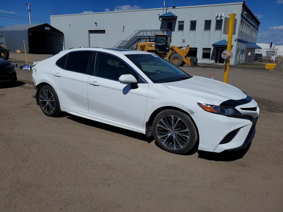 Продаж на аукціоні авто 2018 Toyota Camry, vin: 4T1B11HK1JU566532, номер лоту: 50947046
