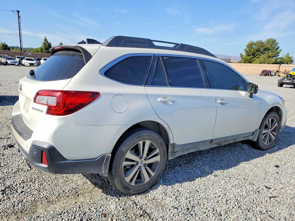 51467406 :رقم المزاد ، 4S4BSANCXK3208508 vin ، 2019 Subaru Outback مزاد بيع