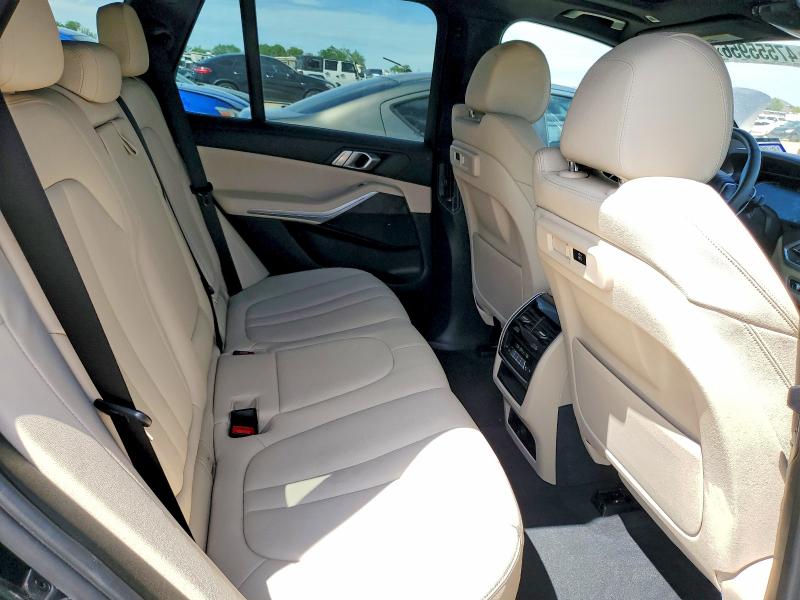 47555956 :رقم المزاد ، 5UXCR6C01N9M90662 vin ، 2022 Bmw X5 مزاد بيع