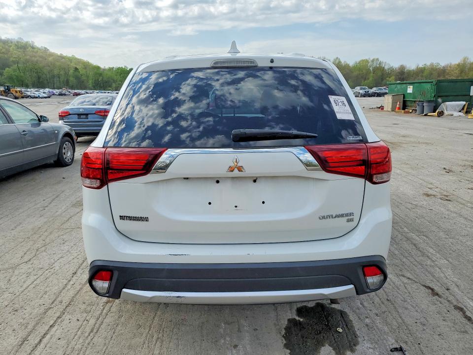 51159986 :رقم المزاد ، JA4AZ3A36HZ050844 vin ، 2017 Mitsubishi Outlander مزاد بيع