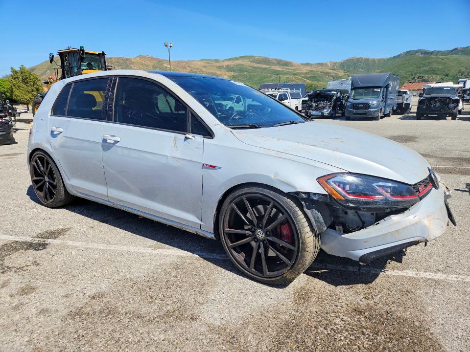 49131616 :رقم المزاد ، 3VW6T7AU0KM035937 vin ، 2019 Volkswagen Gti مزاد بيع