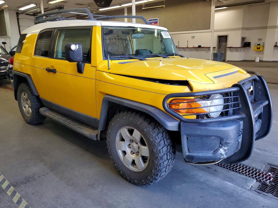 51882566 :رقم المزاد ، JTEZU11F870001455 vin ، 2007 Toyota Fj Cruiser مزاد بيع