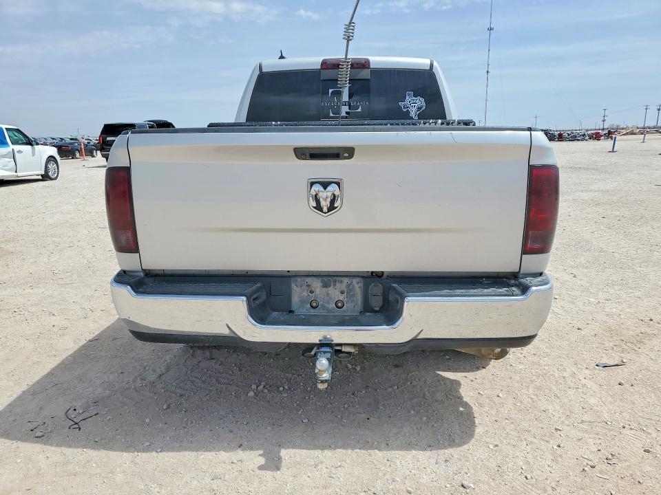 48385906 :رقم المزاد ، 1C6RR6GG7JS219120 vin ، 2018 Ram 1500 مزاد بيع