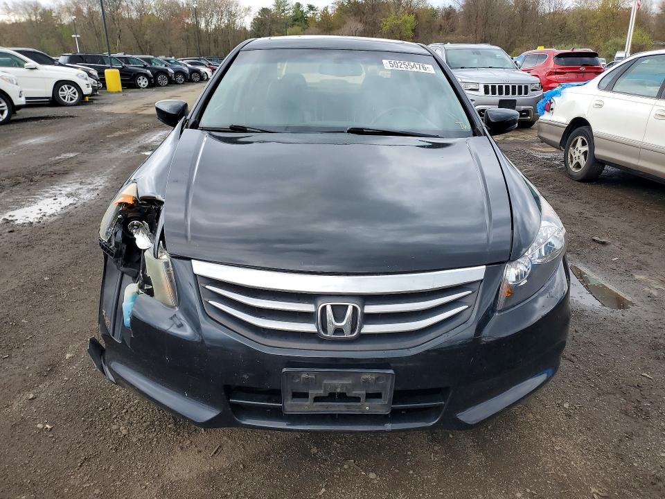 50255476 :رقم المزاد ، 1HGCP2F87BA004112 vin ، 2011 Honda Accord مزاد بيع