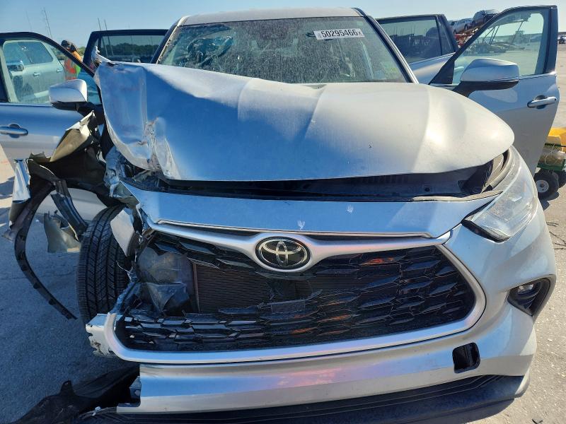50295466 :رقم المزاد ، 5TDZZRAH7NS121165 vin ، 2022 Toyota Highlander مزاد بيع