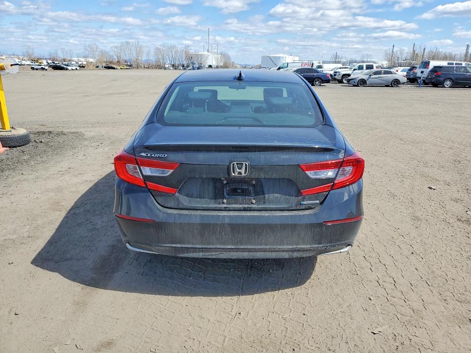 Продажа на аукционе авто 2018 Honda Accord, vin: 1HGCV3F76JA800156, номер лота: 49886516
