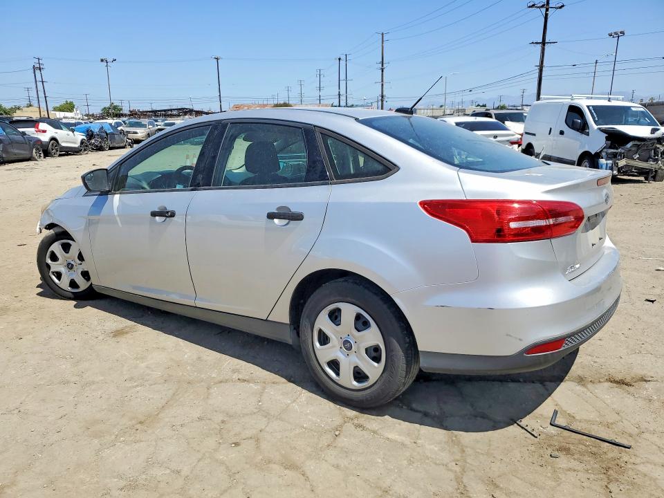 2015 Ford Focus მანქანა იყიდება აუქციონზე, vin: 1FADP3E22FL326114, აუქციონის ნომერი: 51651476