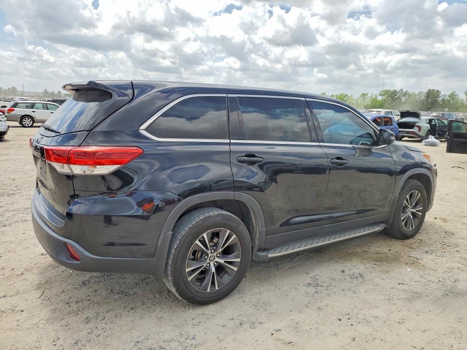 49436426 :رقم المزاد ، 5TDZARFH5KS055551 vin ، 2019 Toyota Highlander مزاد بيع