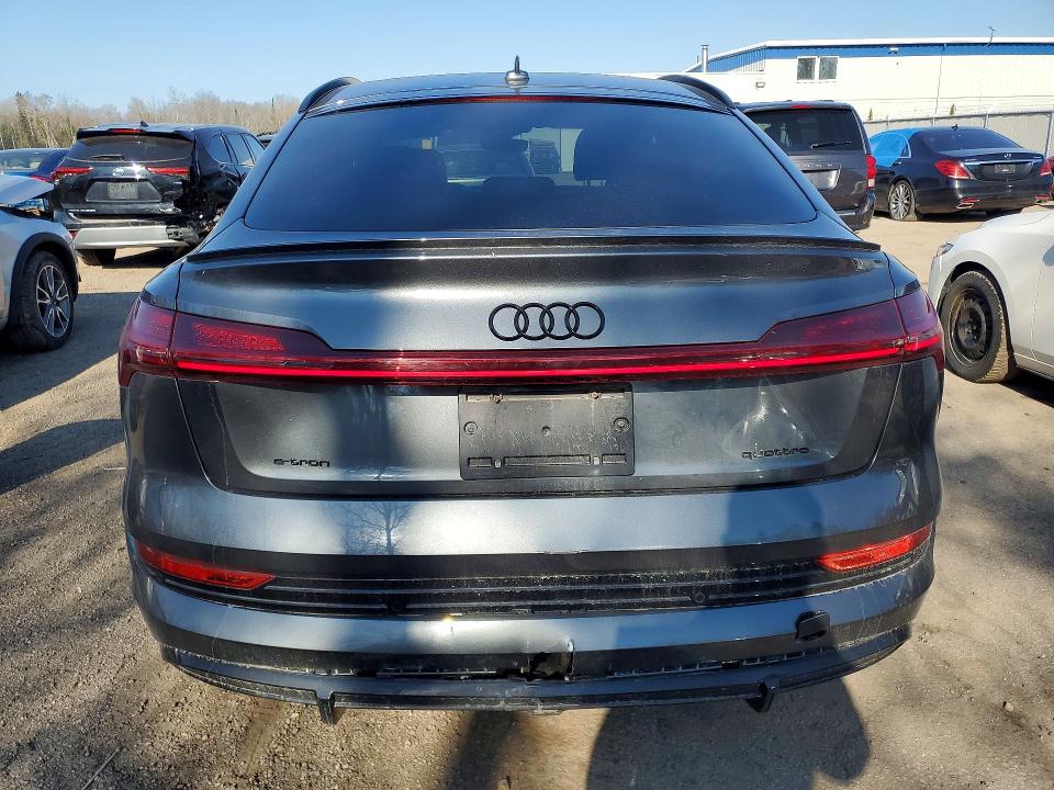 49897326 :رقم المزاد ، WA13AAGE4PB024814 vin ، 2023 Audi E-tron مزاد بيع