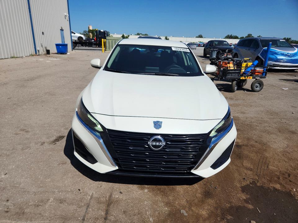 50223656 :رقم المزاد ، 1N4BL4DV6PN327468 vin ، 2023 Nissan Altima مزاد بيع