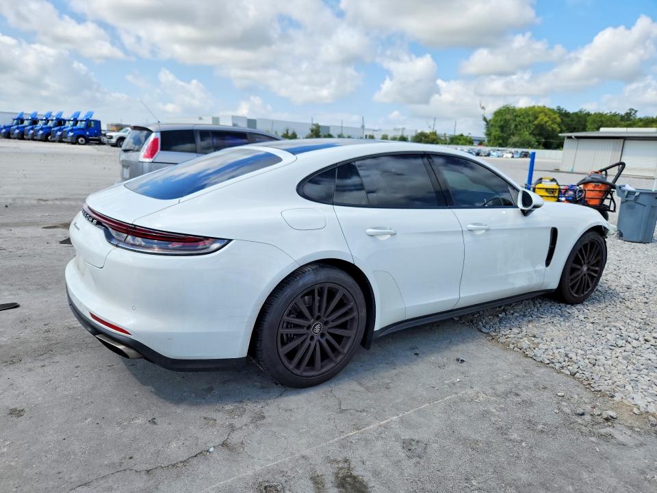 51336016 :رقم المزاد ، WP0AJ2A76ML117904 vin ، 2021 Porsche Panamera مزاد بيع