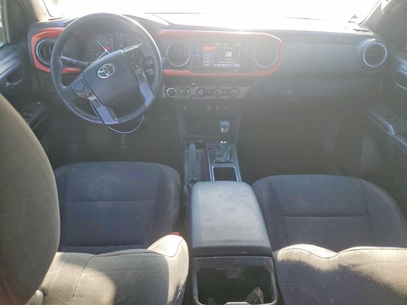49183176 :رقم المزاد ، 5TFCZ5AN4JX152804 vin ، 2018 Toyota Tacoma Double Cab/sr مزاد بيع