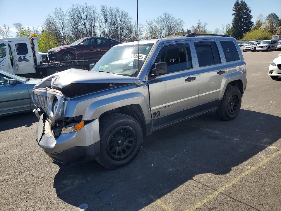 49273406 :رقم المزاد ، 1C4NJPBA0HD117972 vin ، 2017 Jeep Patriot مزاد بيع