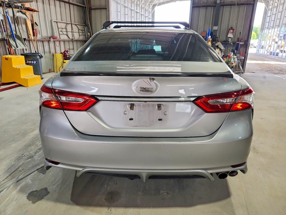 Aukcja sprzedaży 2018 Toyota Camry, vin: 4T1B11HK0JU619818, numer aukcji: 51413096