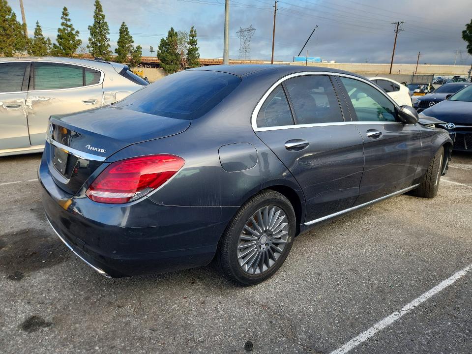 51377576 :رقم المزاد ، 55SWF4KB1FU027733 vin ، 2015 Mercedes-benz C مزاد بيع