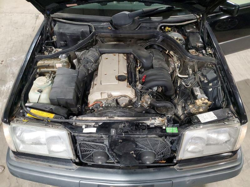 51835766 :رقم المزاد ، WDBEA32E9RC065145 vin ، 1994 Mercedes-benz E مزاد بيع