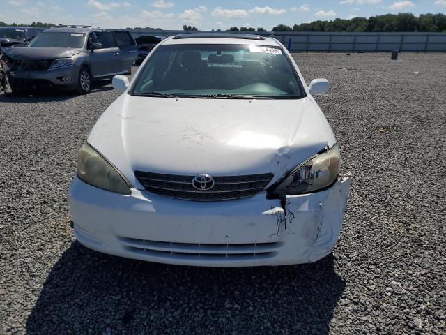 51624466 :رقم المزاد ، 4T1BF30K92U028784 vin ، 2002 Toyota Camry مزاد بيع