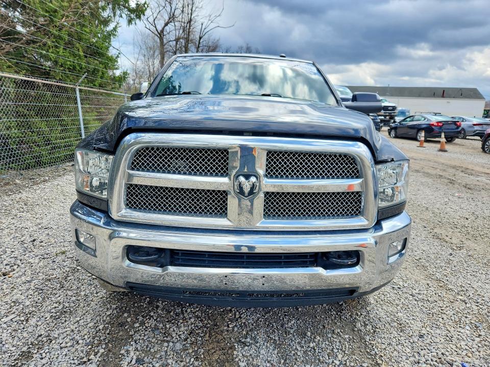 48299486 :رقم المزاد ، 3C6UR5JJ2JG365778 vin ، 2018 Ram 2500 مزاد بيع