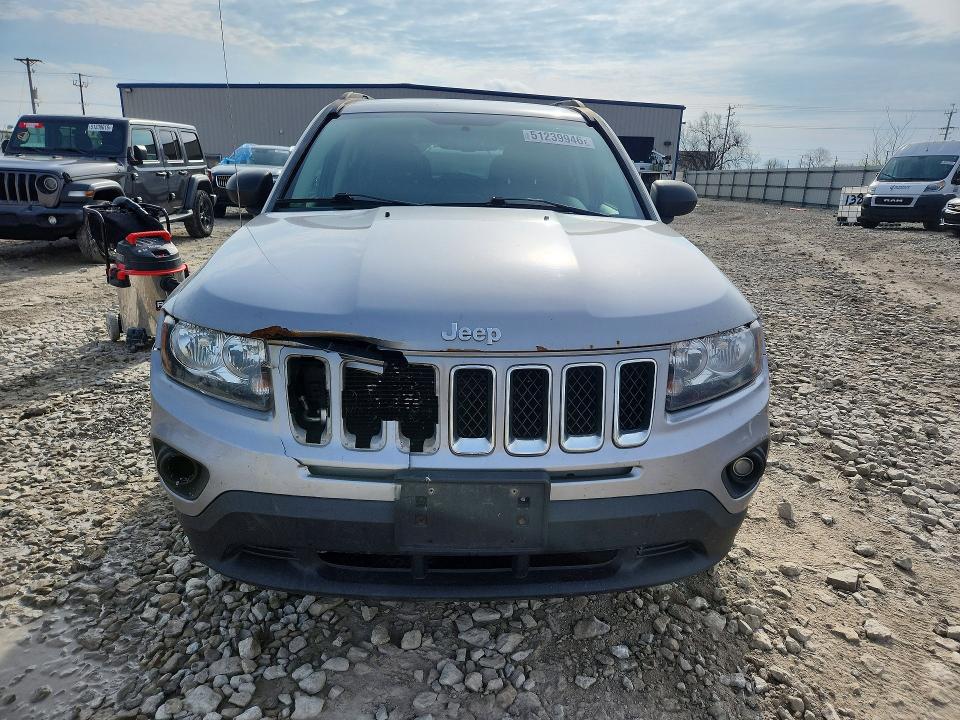 Продаж на аукціоні авто 2016 Jeep Compass, vin: 1C4NJDBB5GD552167, номер лоту: 51239946