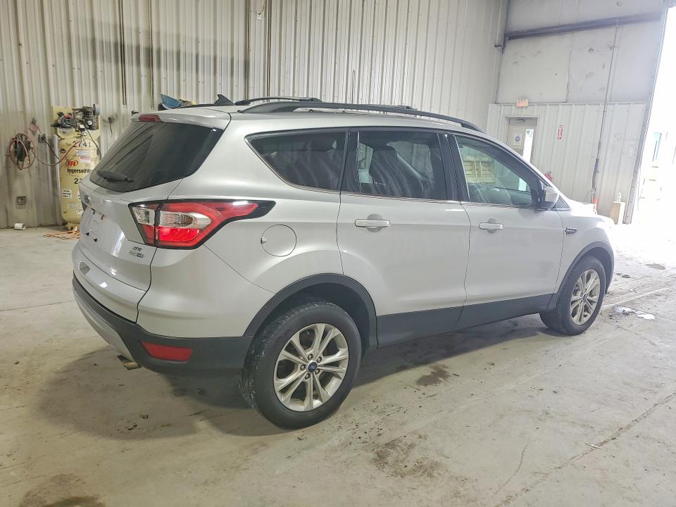 49529426 :رقم المزاد ، 1FMCU9GD9JUD33186 vin ، 2018 Ford Escape مزاد بيع