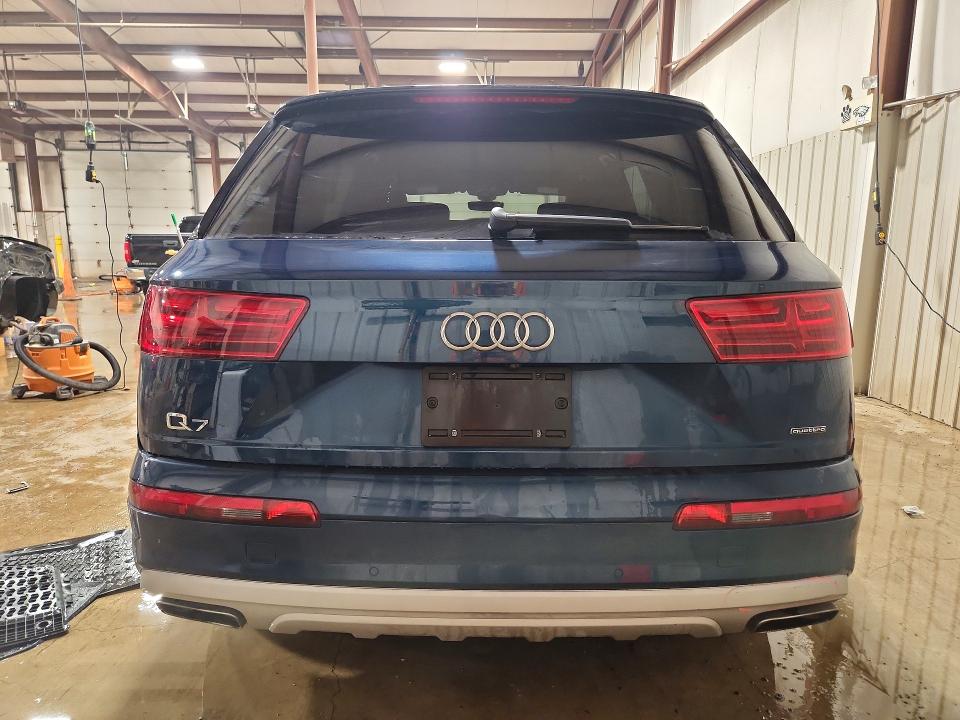 49410916 :رقم المزاد ، WA1LHAF79JD027444 vin ، 2018 Audi Q7 مزاد بيع