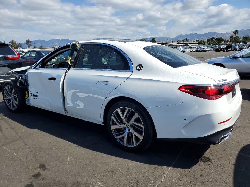 Продажа на аукционе авто 2026 Mercedes-benz E, vin: W1KLF4GB4TA218151, номер лота: 51344066