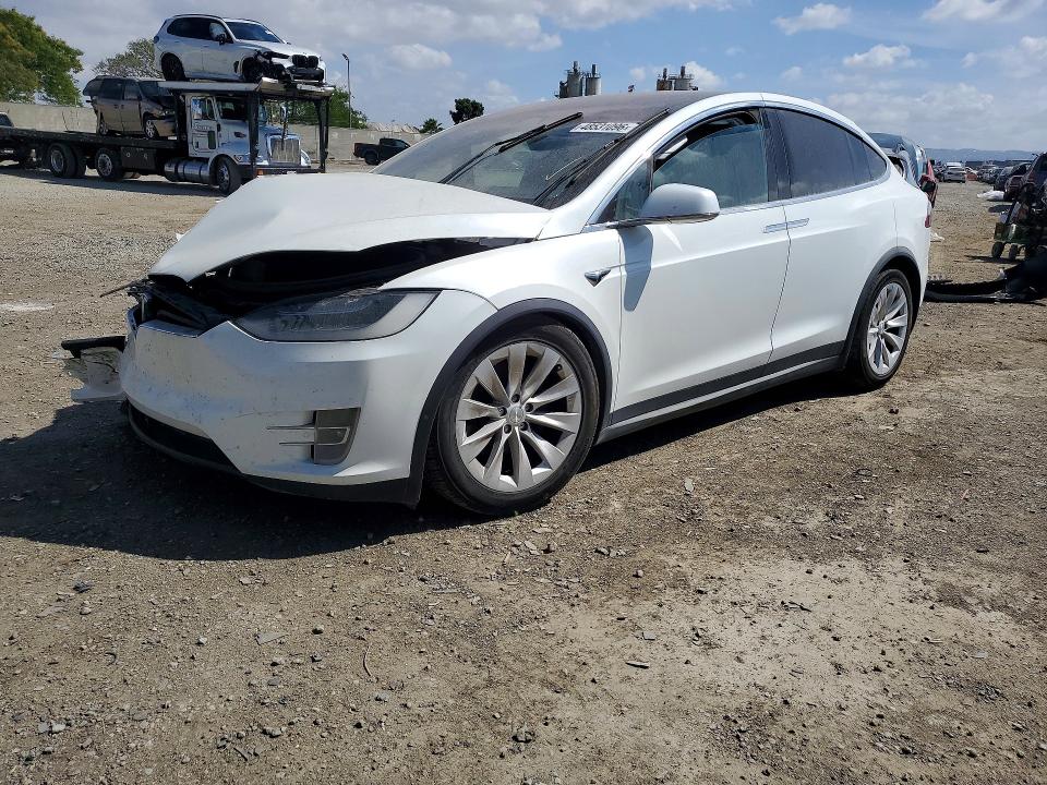 2020 Tesla Model X მანქანა იყიდება აუქციონზე, vin: 5YJXCAE23LF301809, აუქციონის ნომერი: 48531096