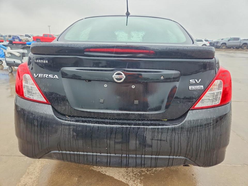 2018 Nissan Versa მანქანა იყიდება აუქციონზე, vin: 3N1CN7APXJL803425, აუქციონის ნომერი: 51856036