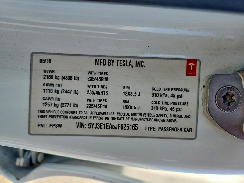 48547606 :رقم المزاد ، 5YJ3E1EA5JF026165 vin ، 2018 Tesla Mdl 3 مزاد بيع