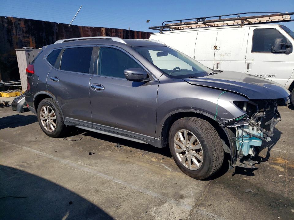 2017 Nissan Rogue მანქანა იყიდება აუქციონზე, vin: KNMAT2MT9HP511978, აუქციონის ნომერი: 51887926