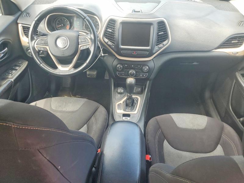 51984136 :رقم المزاد ، 1C4PJMCS8EW226887 vin ، 2014 Jeep Cherokee مزاد بيع