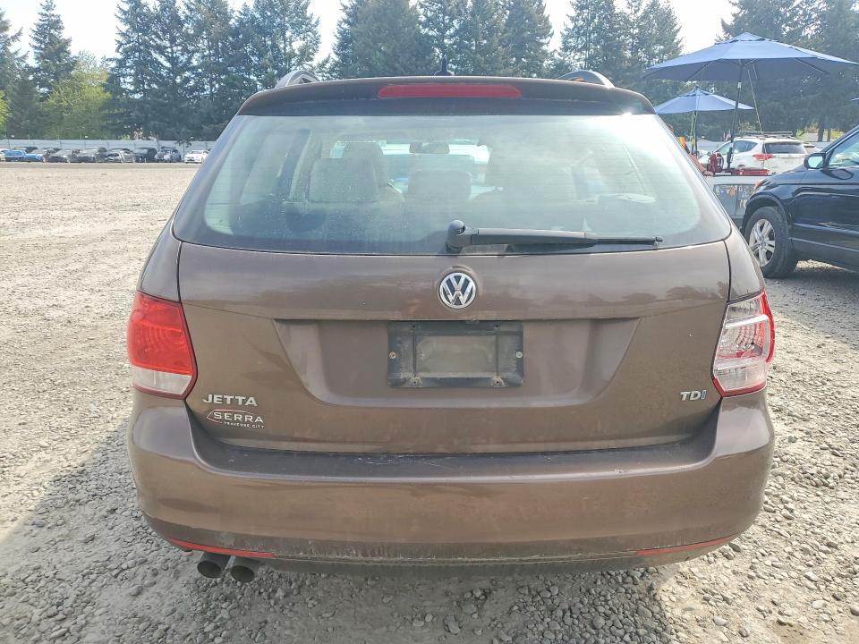 51157166 :رقم المزاد ، 3VWPL7AJ6EM611657 vin ، 2014 Volkswagen Jetta مزاد بيع