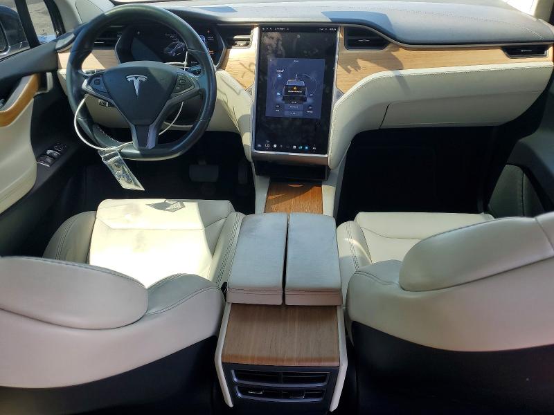 Продажа на аукционе авто 2018 Tesla Model X, vin: 5YJXCDE21JF114986, номер лота: 50302956