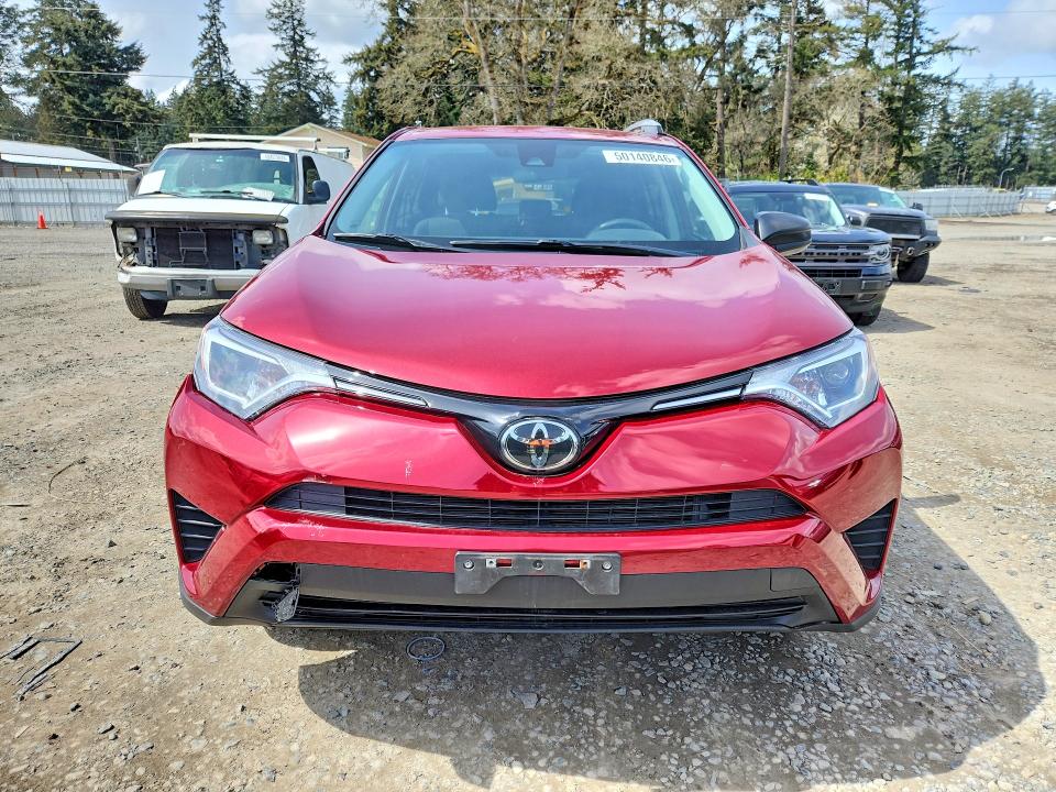 2018 Toyota Rav4 მანქანა იყიდება აუქციონზე, vin: JTMBFREV6JD226070, აუქციონის ნომერი: 50140846