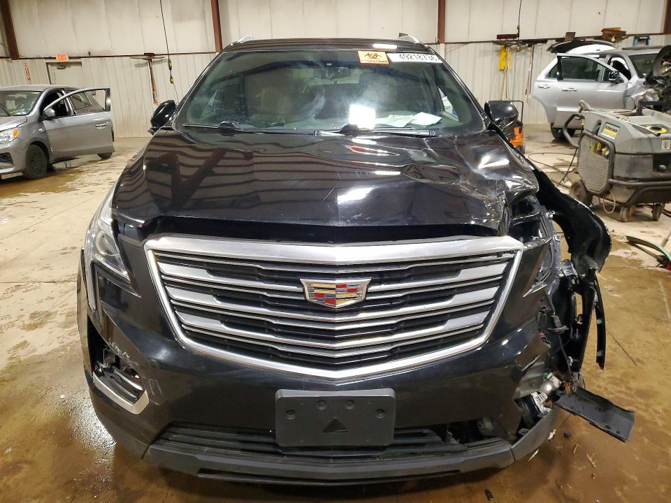 49218736 :رقم المزاد ، 1GYKNARS3HZ210713 vin ، 2017 Cadillac Xt5 مزاد بيع