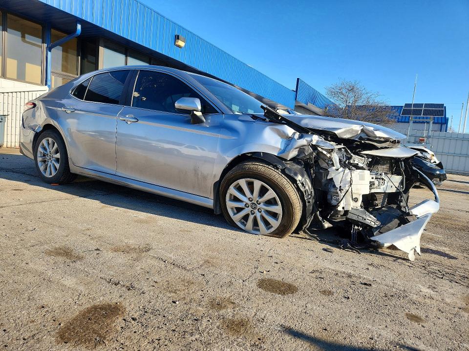 48846916 :رقم المزاد ، 4T1B11HK4KU726968 vin ، 2019 Toyota Camry مزاد بيع